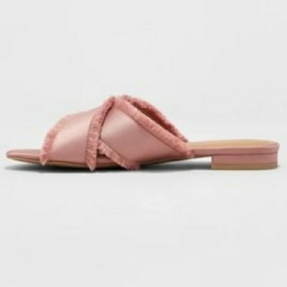 Lola Pink‎ Mossimo Satin Crossover Flat Sandals 9.5